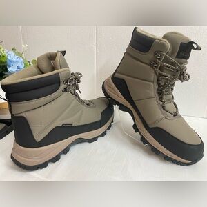 Magellan Outdoors Men's Lace Up  Boot size 10